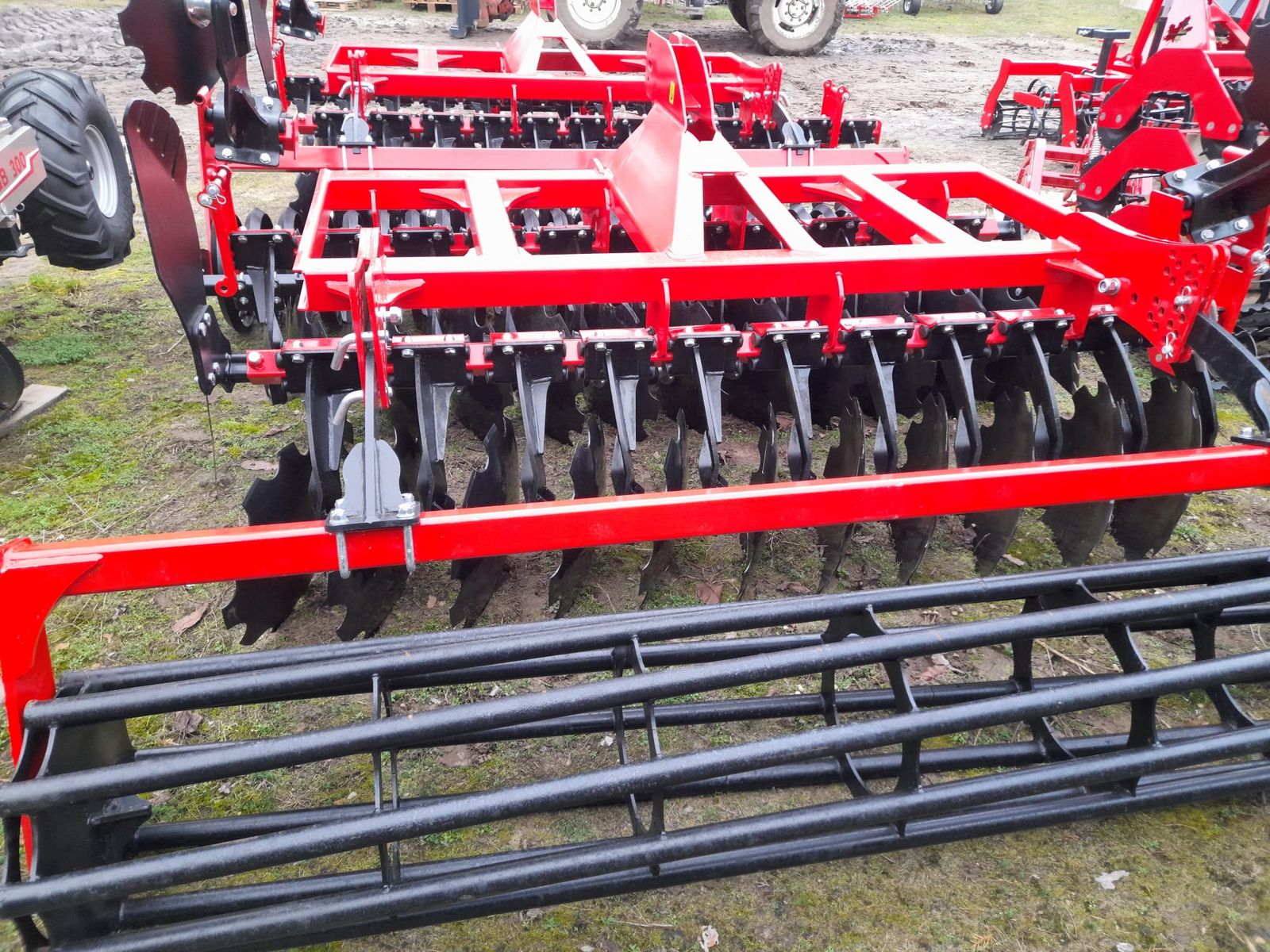 Scheibenegge 3 Meter breit, C-förmiger Schaft 3