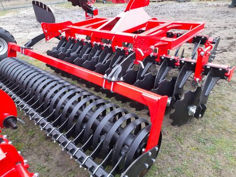 Pozostałe Scheibenegge 3 Meter breit, C-förmiger Schaft