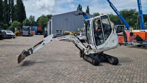 Wacker Neuson 2003RD met nivelleersysteem