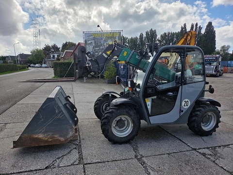 Weidemann T4512 4x4x4