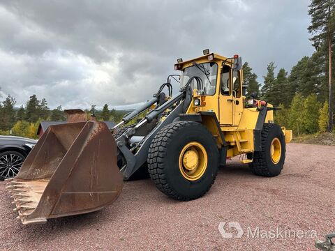 Volvo L90