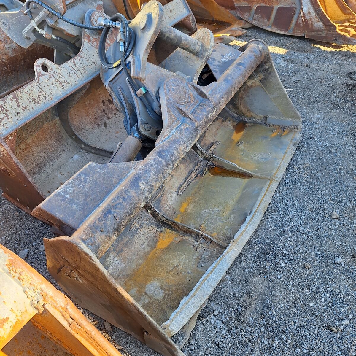 Ditch cleaning bucket 2000 mm for 20-26 ton exca 1