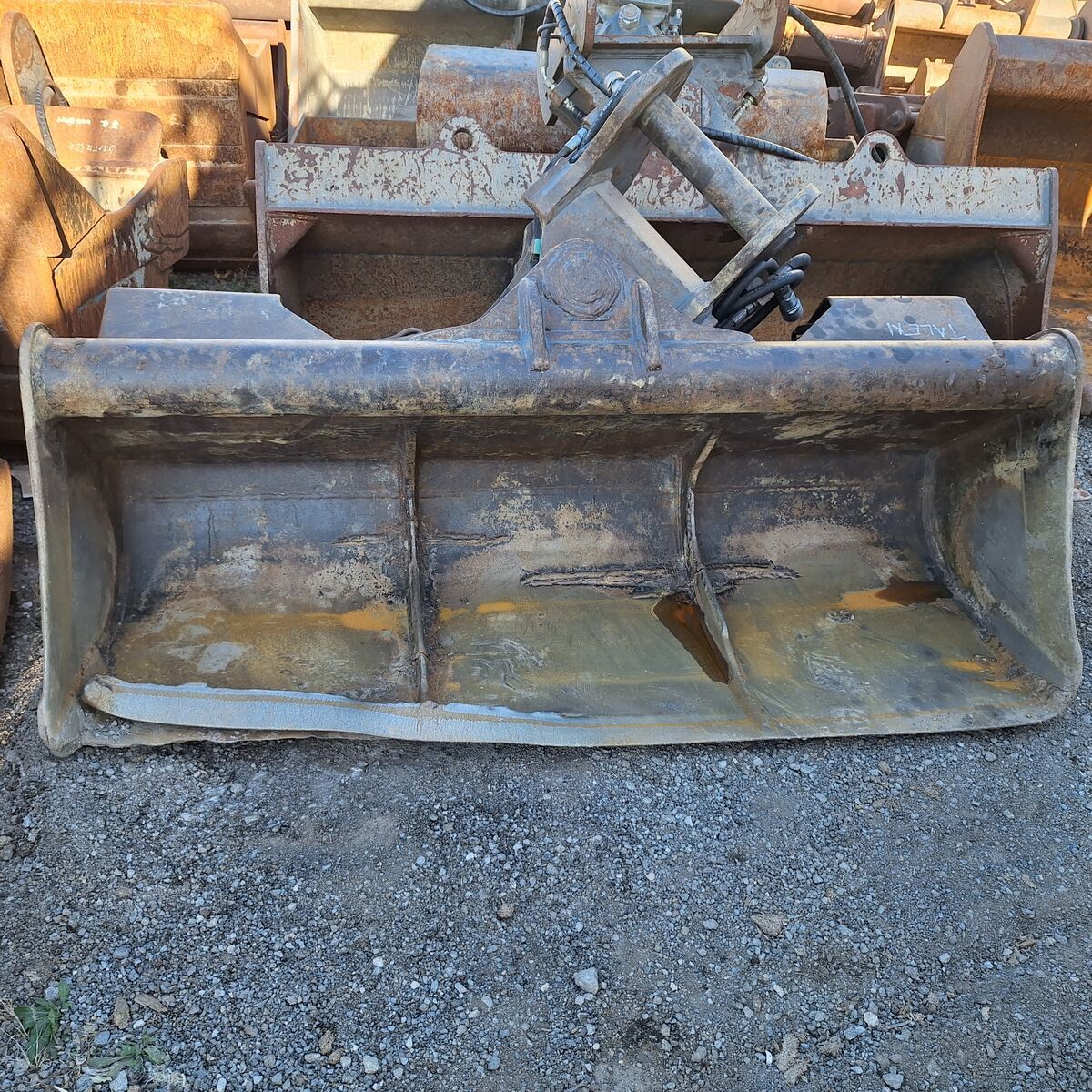 Ditch cleaning bucket 2000 mm for 20-26 ton exca 2