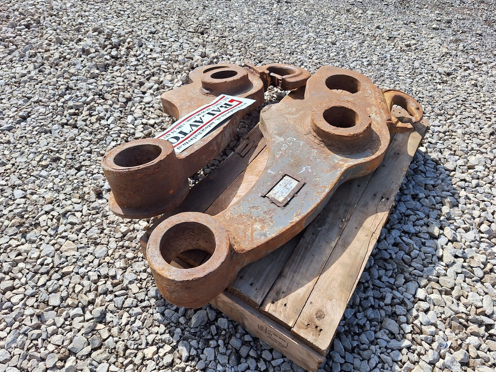105HD 3