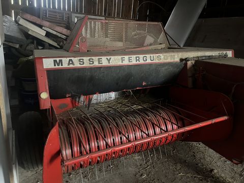 Massey Ferguson MF 124