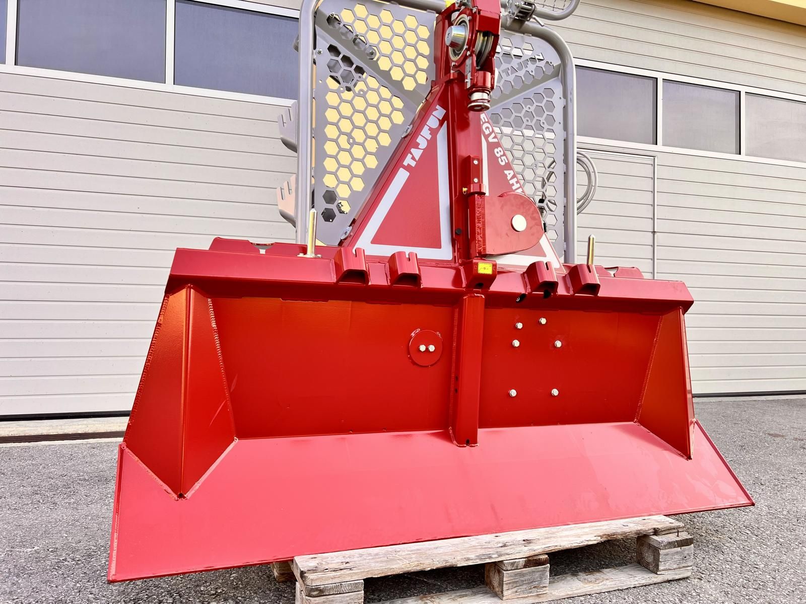 Tajfun EGV 85 AHK SG 2050 FUNK Seilwinde 3