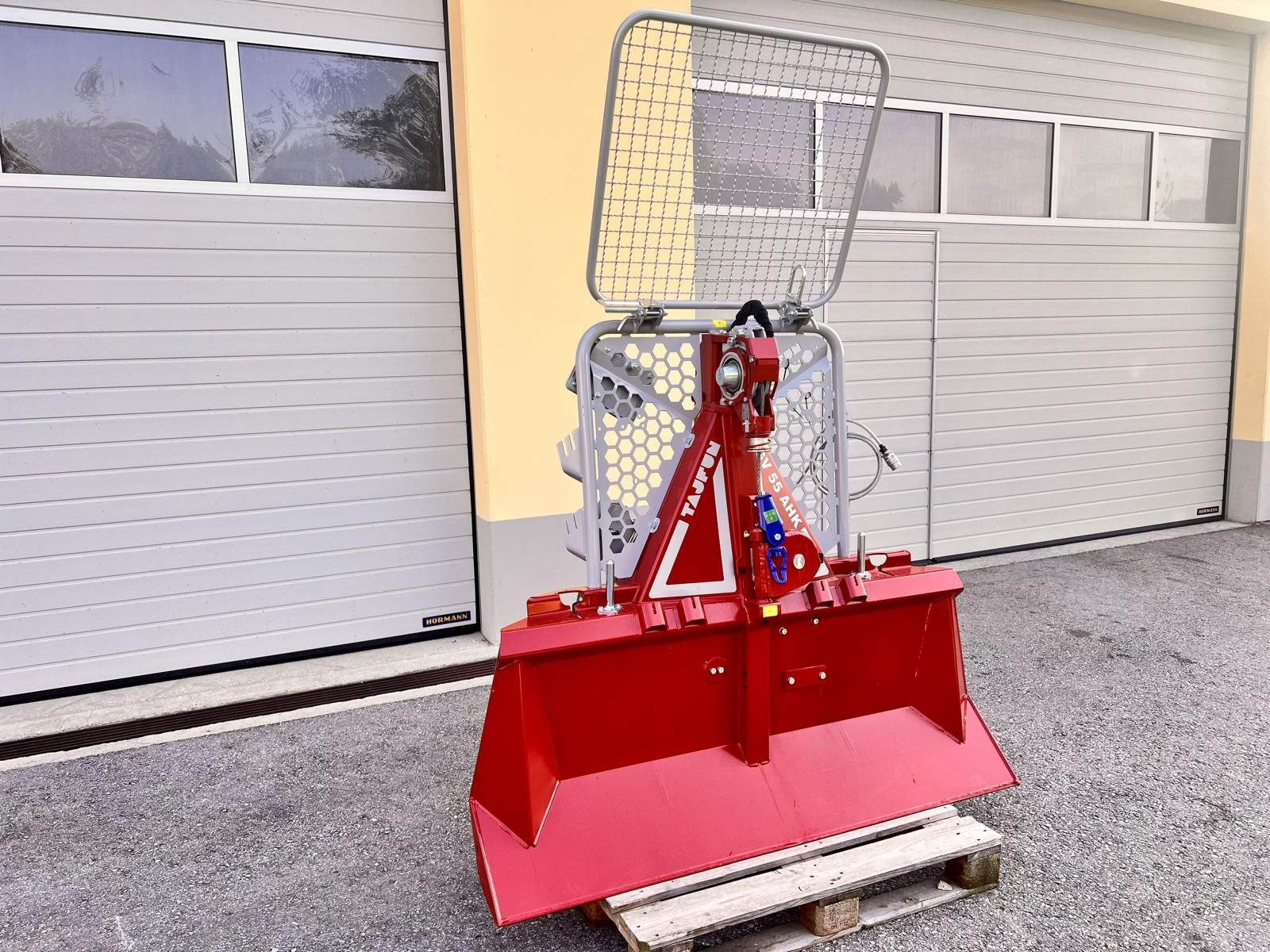 Tajfun EGV 55 AHK SG 1800 FUNK Seilwinde 1