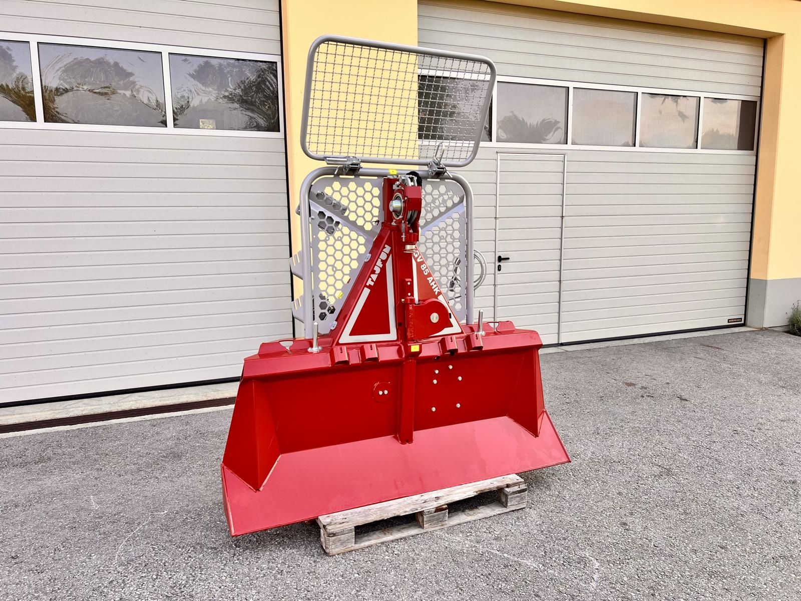 Tajfun EGV 85 AHK SG 2050 FUNK Seilwinde 1