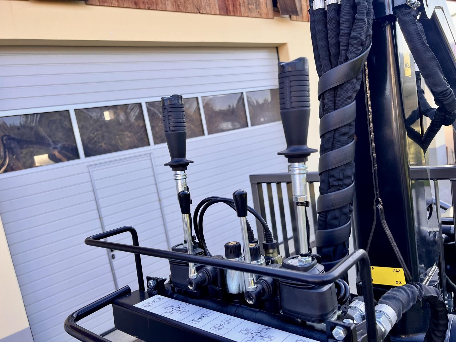 Palms H8SX mit Kran K4.71 Forstanhänger-Rückwagen-Kran 3