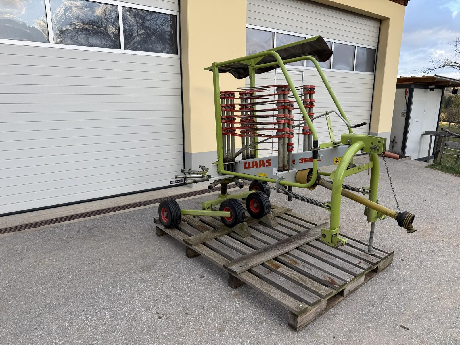 Claas Liner 350 S Schwader  2