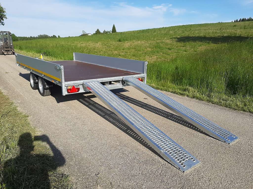 Eduard Neu! Eduard PKW Anhänger 1