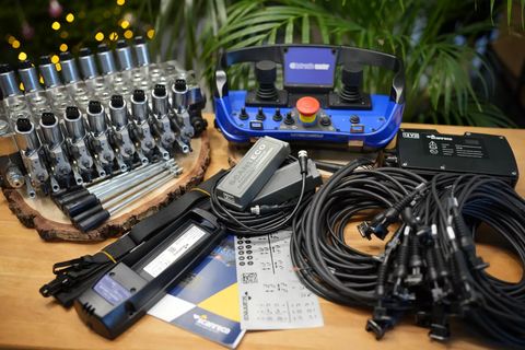 Hiab Walvoil DPX 100 + Scanreco G2B 8 Functions 2 Joy