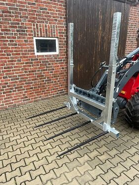 Ballenspieß 4 Zinken teleskopierbar verzinkt 3