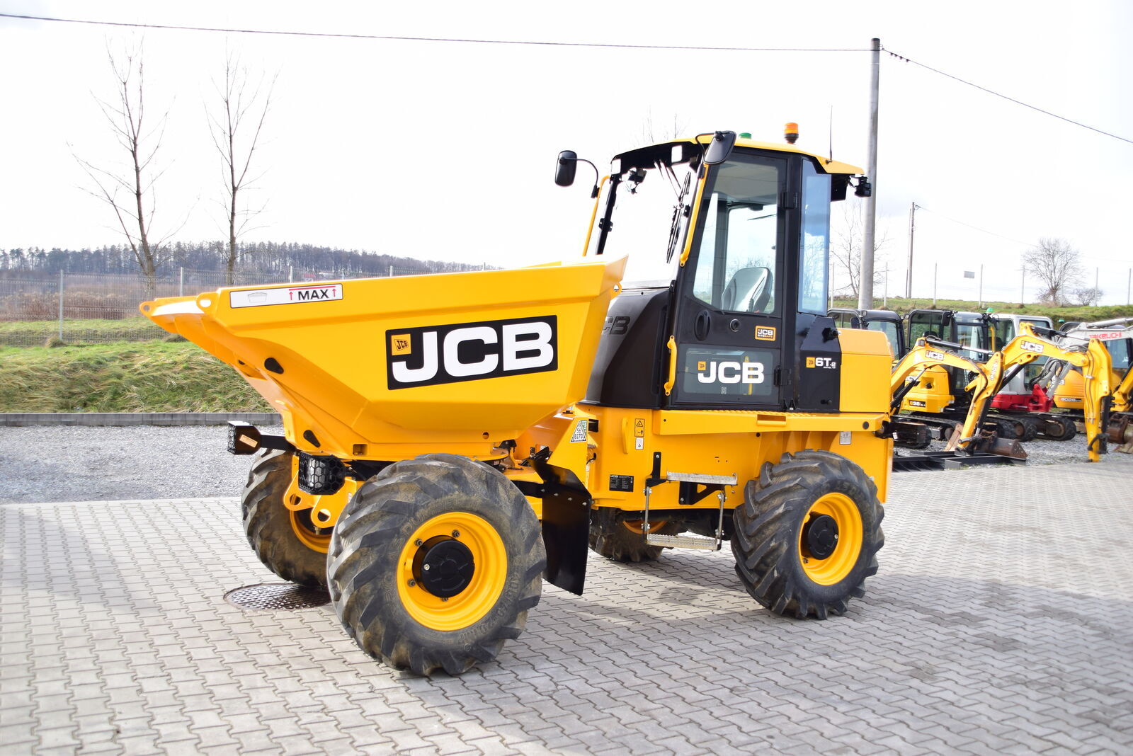 6ST-2 CAB Swivel dumper 1