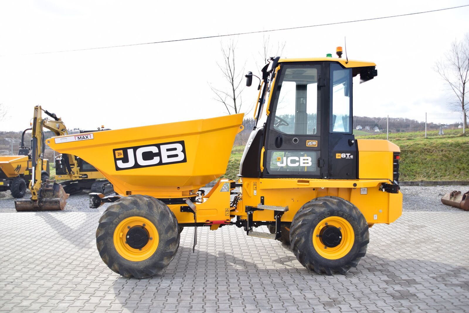 6ST-2 CAB Swivel dumper 2