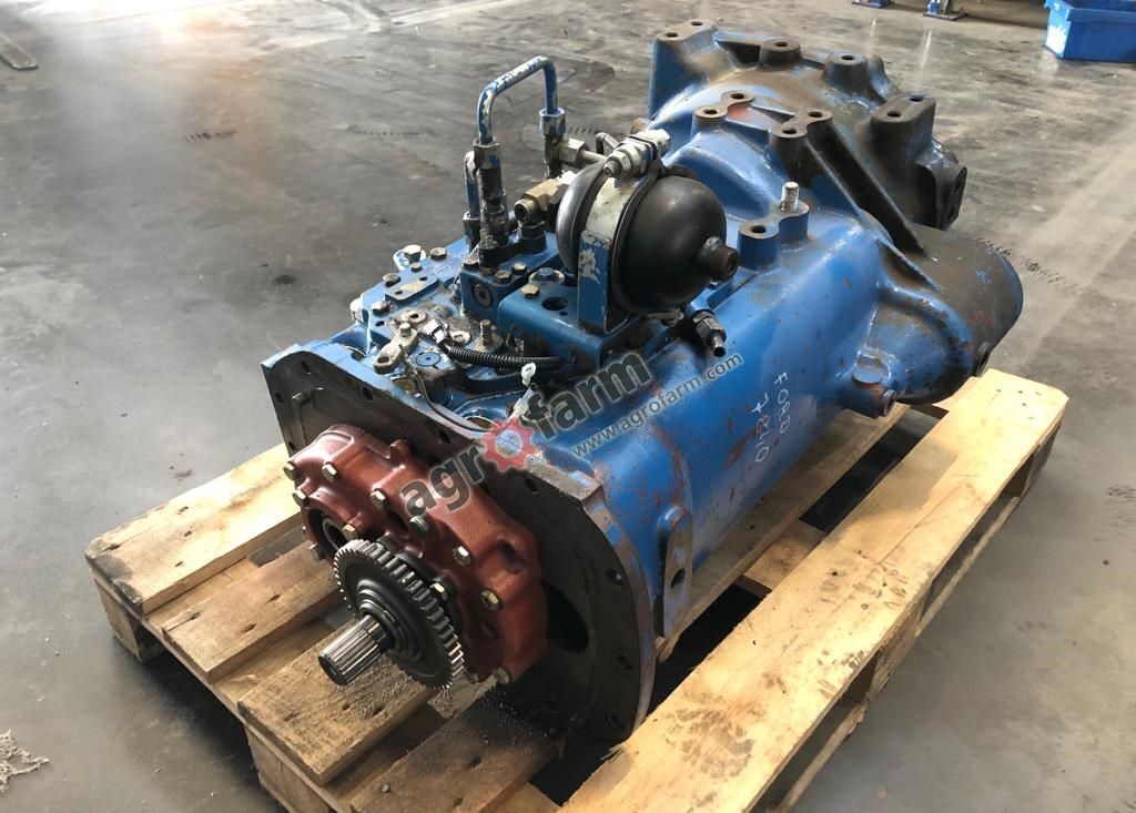 SKRZYNIA BIEGÓW FORD 7840 F0NN7003FD 1