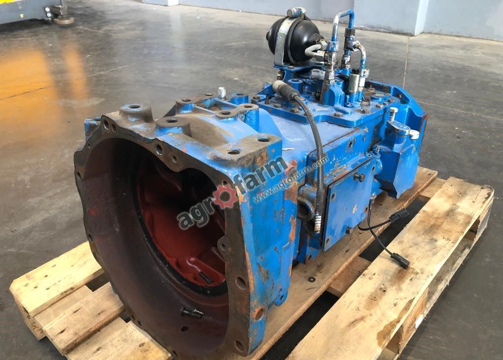 SKRZYNIA BIEGÓW FORD 7840 F0NN7003FD 3