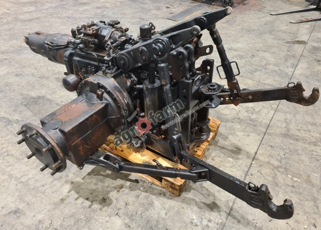 SKRZYNIA BIEGÓW I TYLNY MOST VALTRA N111  TB0788 3