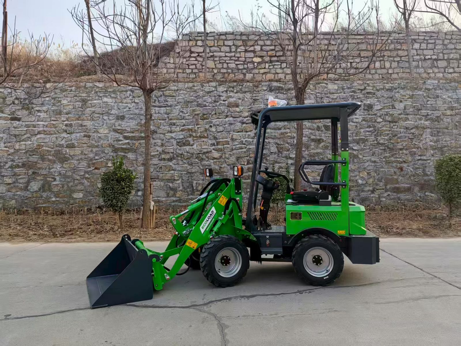 EcoLoad Elektro Hoflader Minilader Zero 40E PRO Highlift 3