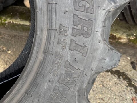 BKT 340/85R24  - 13,6R24 3