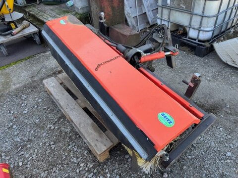 Kubota Kehrmaschine 1,50 m