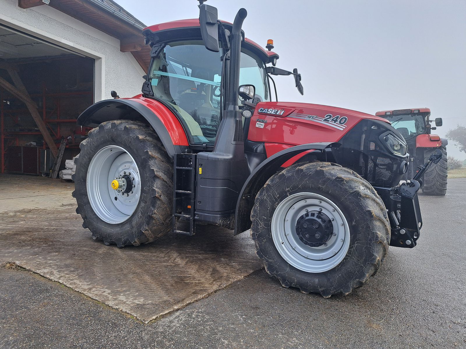 Case IH Puma 240 CVXDrive 2
