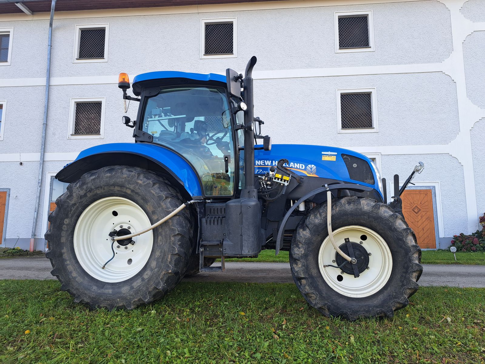 New Holland T7.170 Auto Command 1