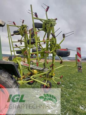 <strong>CLAAS Volto 870</strong><br />
