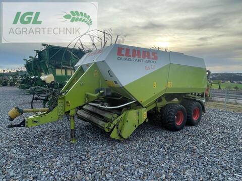 <strong>CLAAS Quadrant 2000 </strong><br />