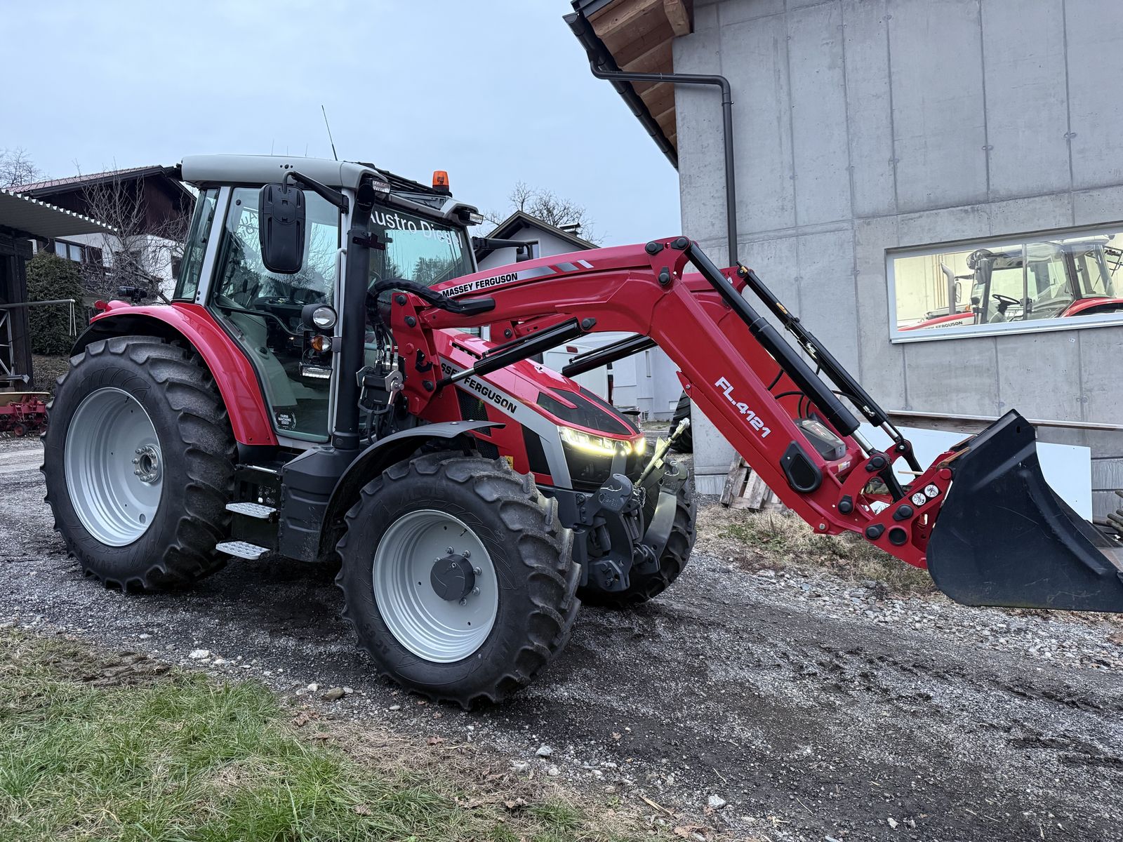 Massey Ferguson MF 5S.115 Dyna-4 Efficient 2