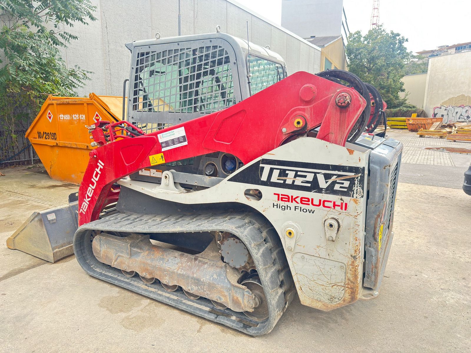 Takeuchi TL12V2 2