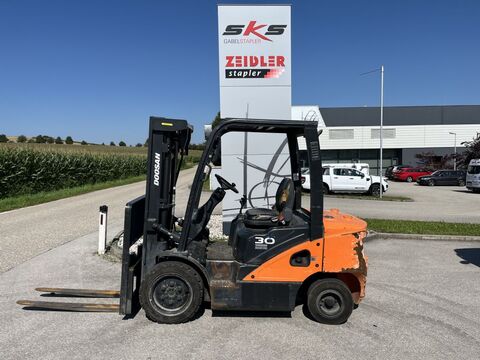 Doosan D30S-7