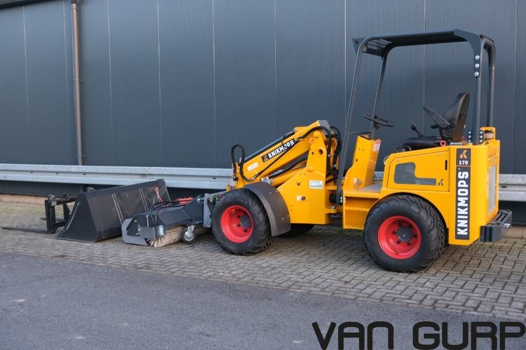 Knikmops 170 tele ( KM170TE) | 2023 | 170h 3