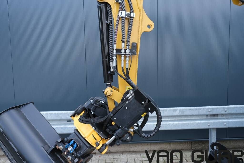 CAT 302.7 CR | Engcon Rototilt | 2021 | 233h 3