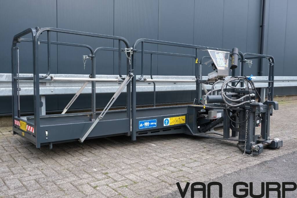 Merlo a1831.1 Bühne werkkooi basket bucket 1