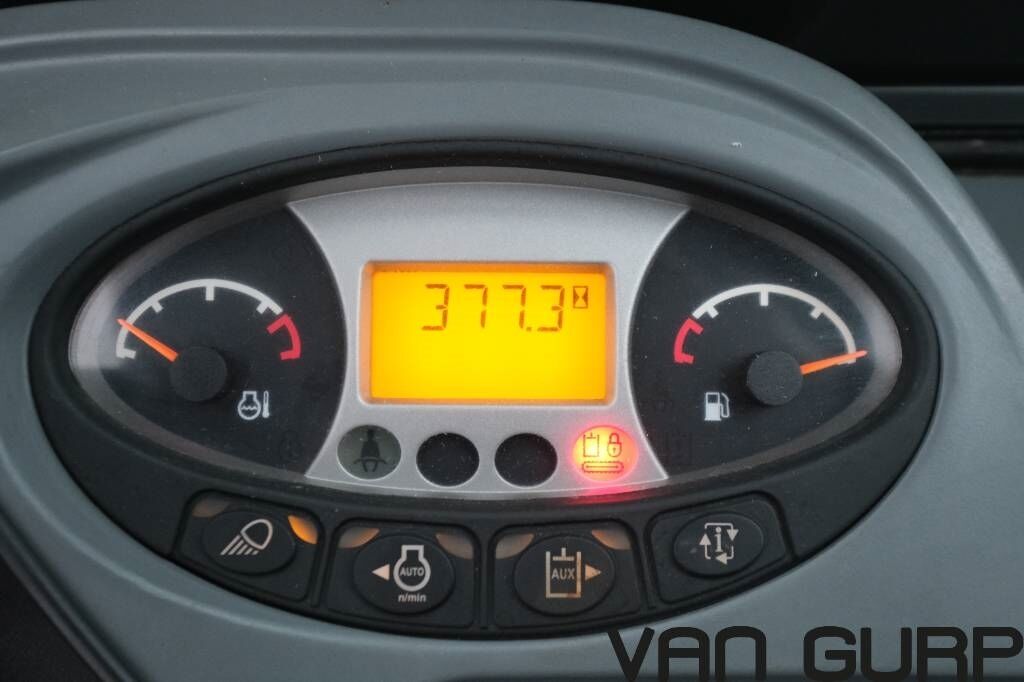 Bobcat E19 | 2023 | 377h | 3 buckets 3