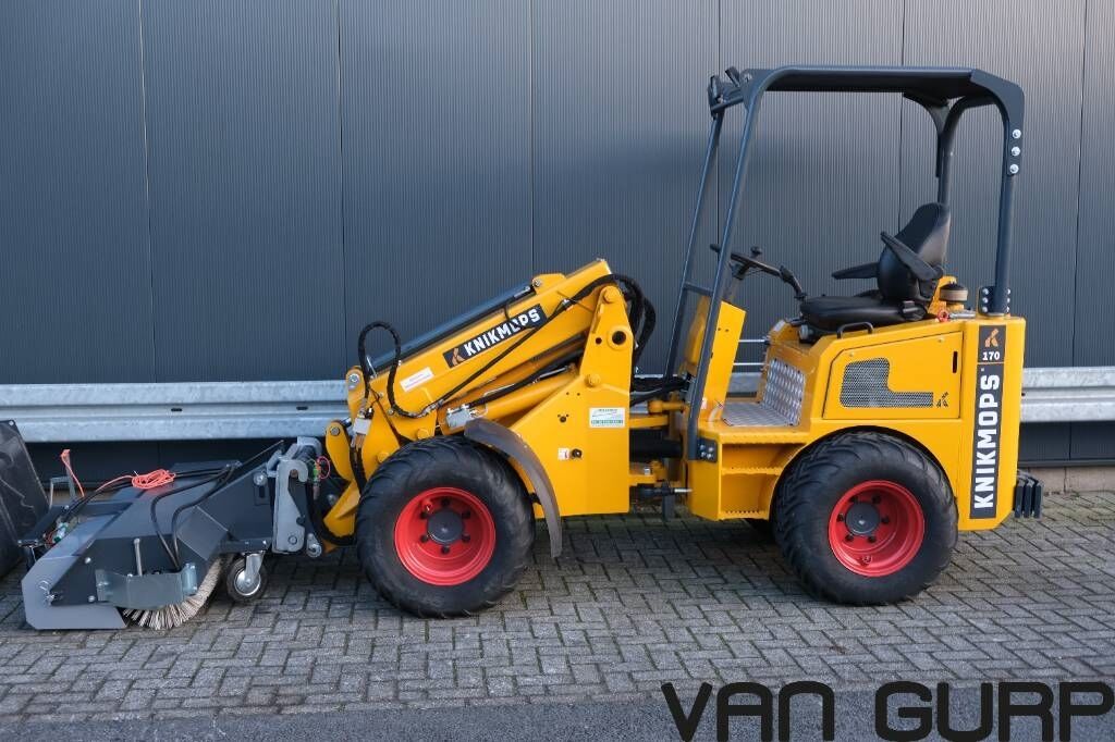Knikmops 170 tele ( KM170TE) | 2023 | 170h 3