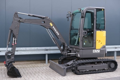 Volvo ECR 25 D | 2016 | 2763h