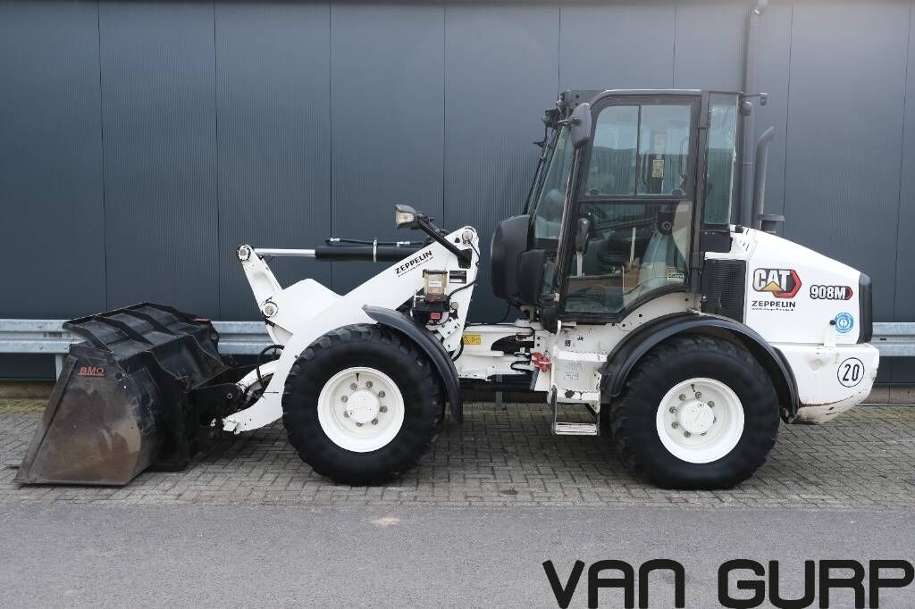 CAT 908M | 2020 | 2596h 3
