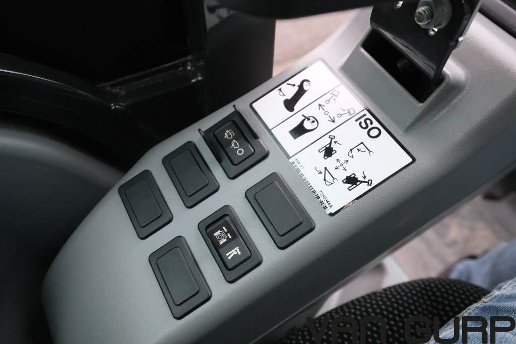 Bobcat E19 | 2023 | 288h | 3 buckets 2