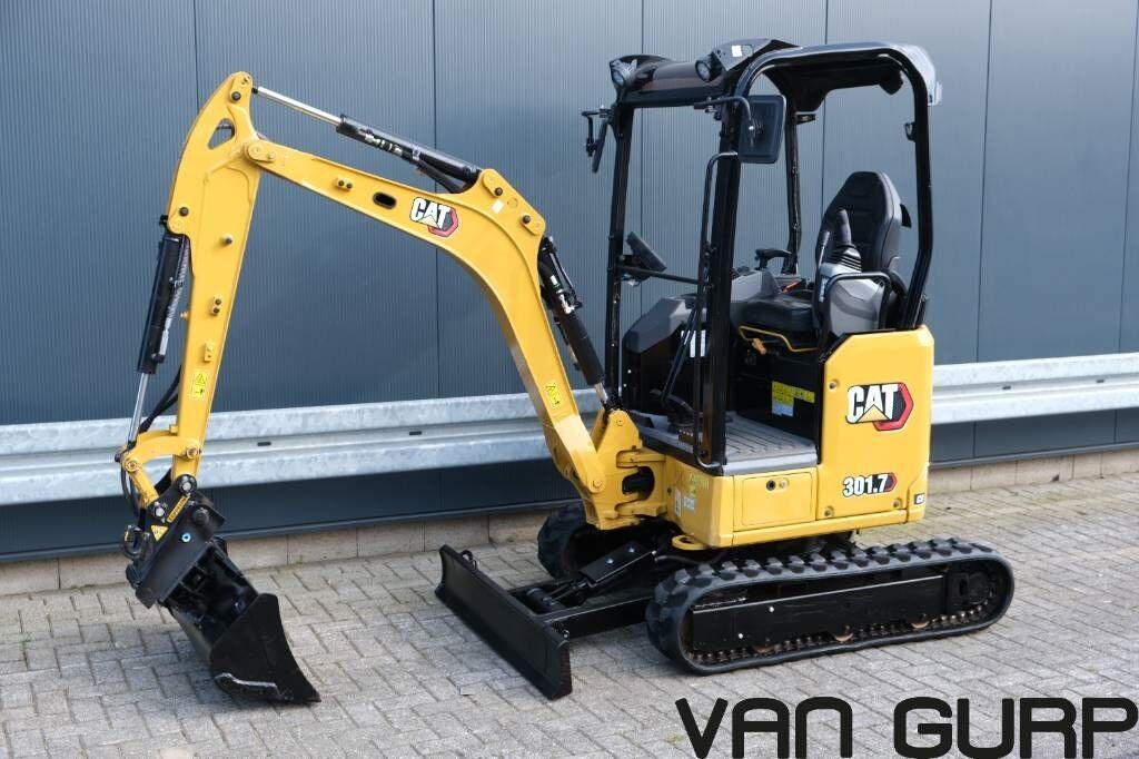 CAT 301.7 CR 05A | 2021 | 677h | bagger excavator 2