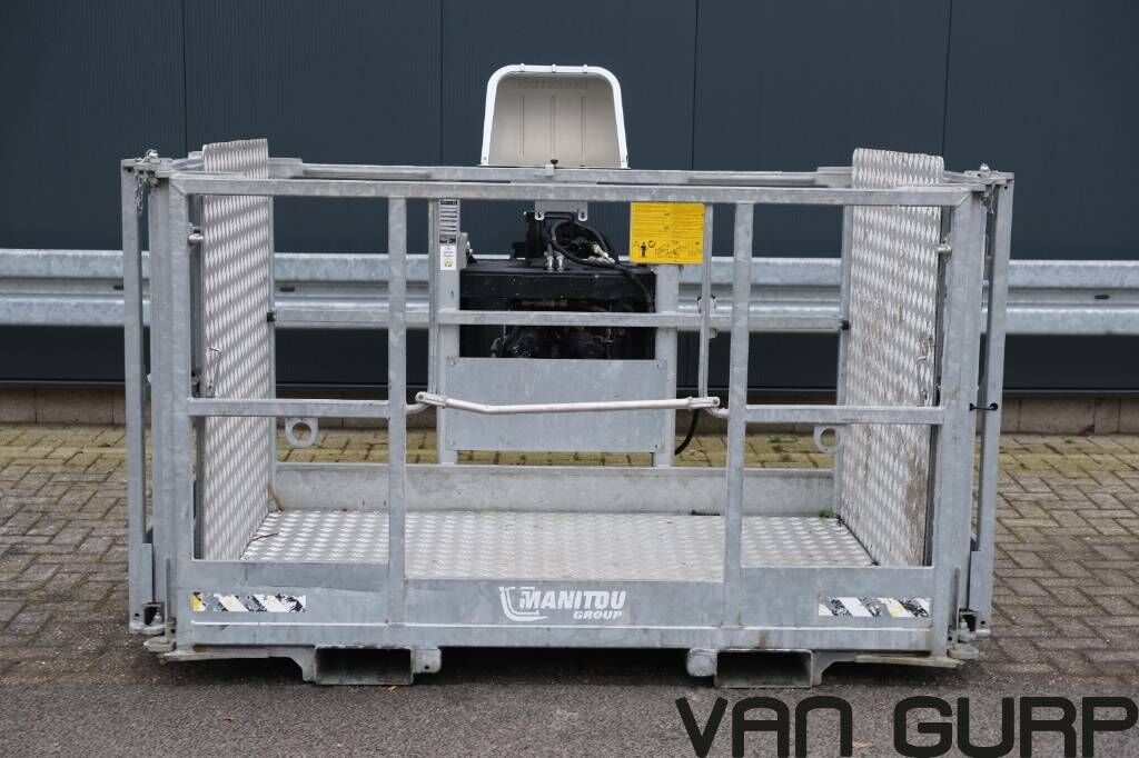 Manitou PSE 4400 / 1000d Bühne basket werkkooi 3