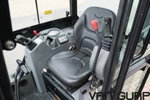 9266-d177ef3ef289b9c9e85e6788bbe76c52-5945574