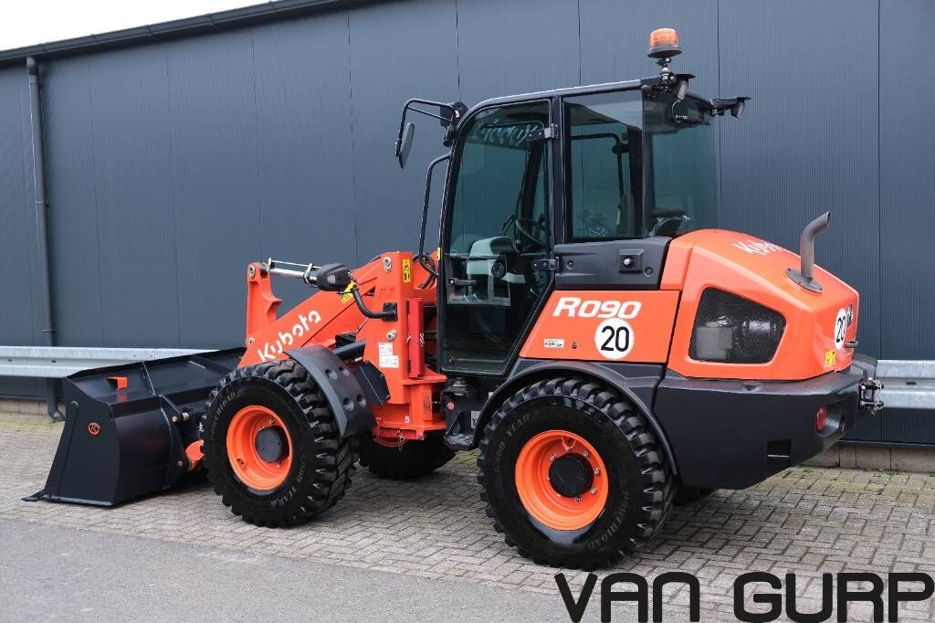 Kubota R 090 | 2023 | A/C | 1270h 2