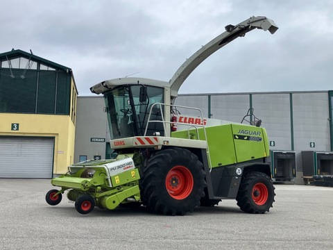 CLAAS Jaguar 830