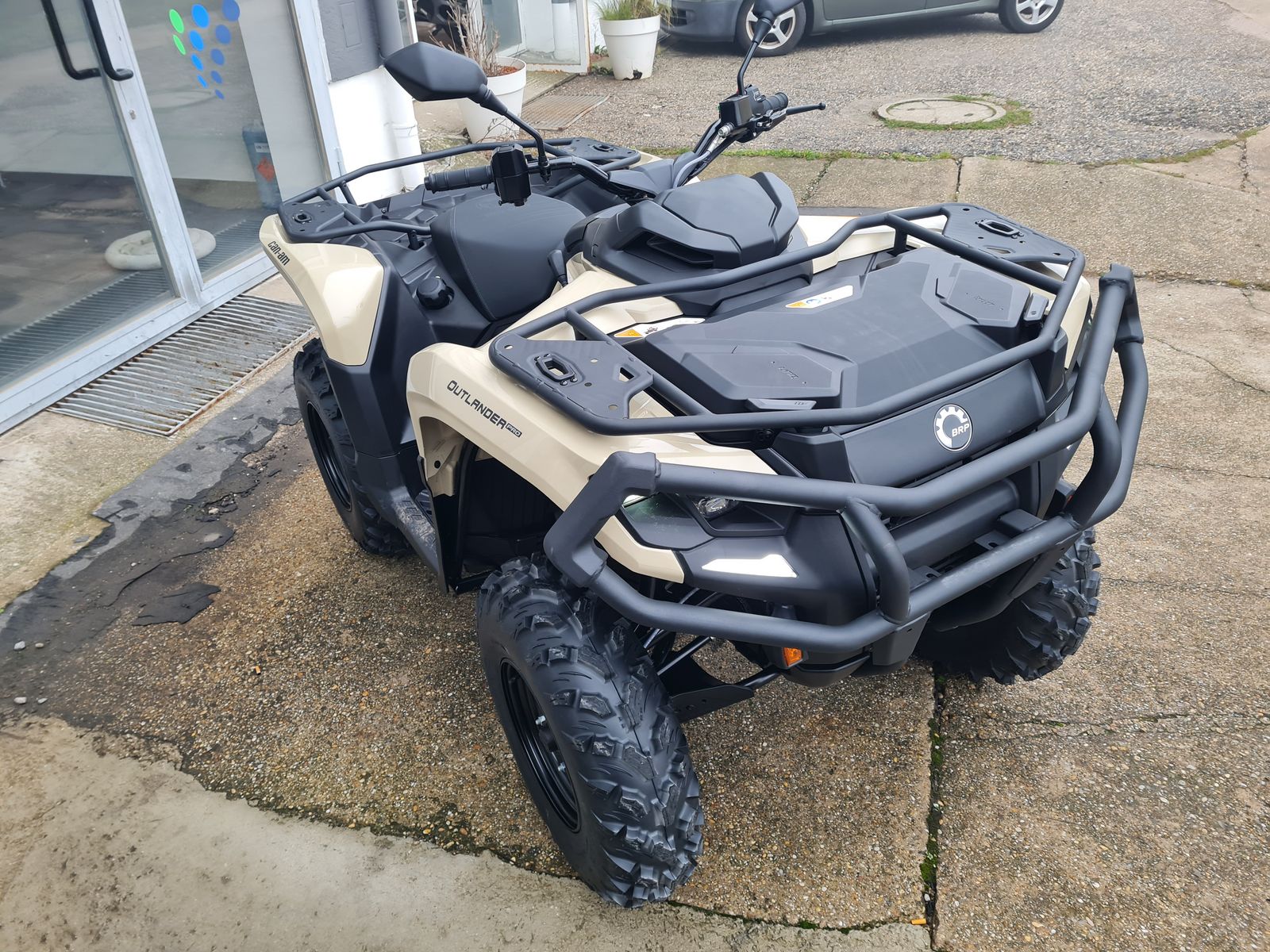 Can-am Can-Am Outlander Pro STD T HD5 MY26 Quad 3