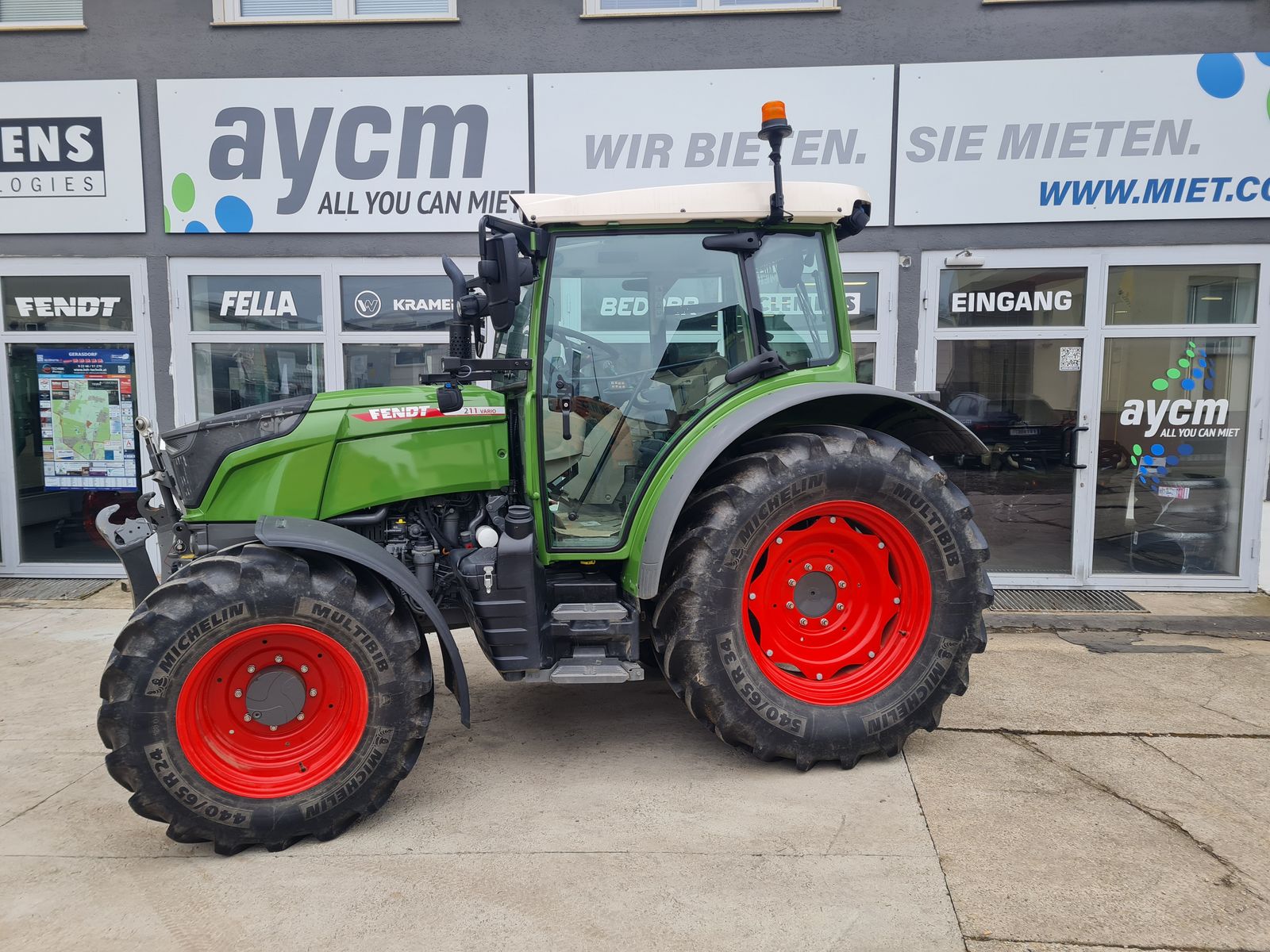 Fendt 211 Vario Power (Gen3) 2