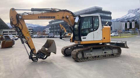 Liebherr R 914 Compact