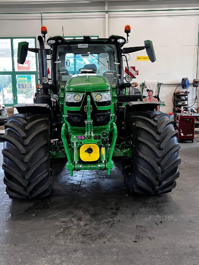 John Deere 6R 165 3