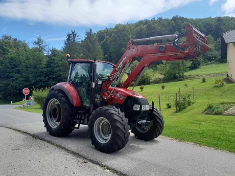 <strong>Case IH Farmall 115 </strong><br />